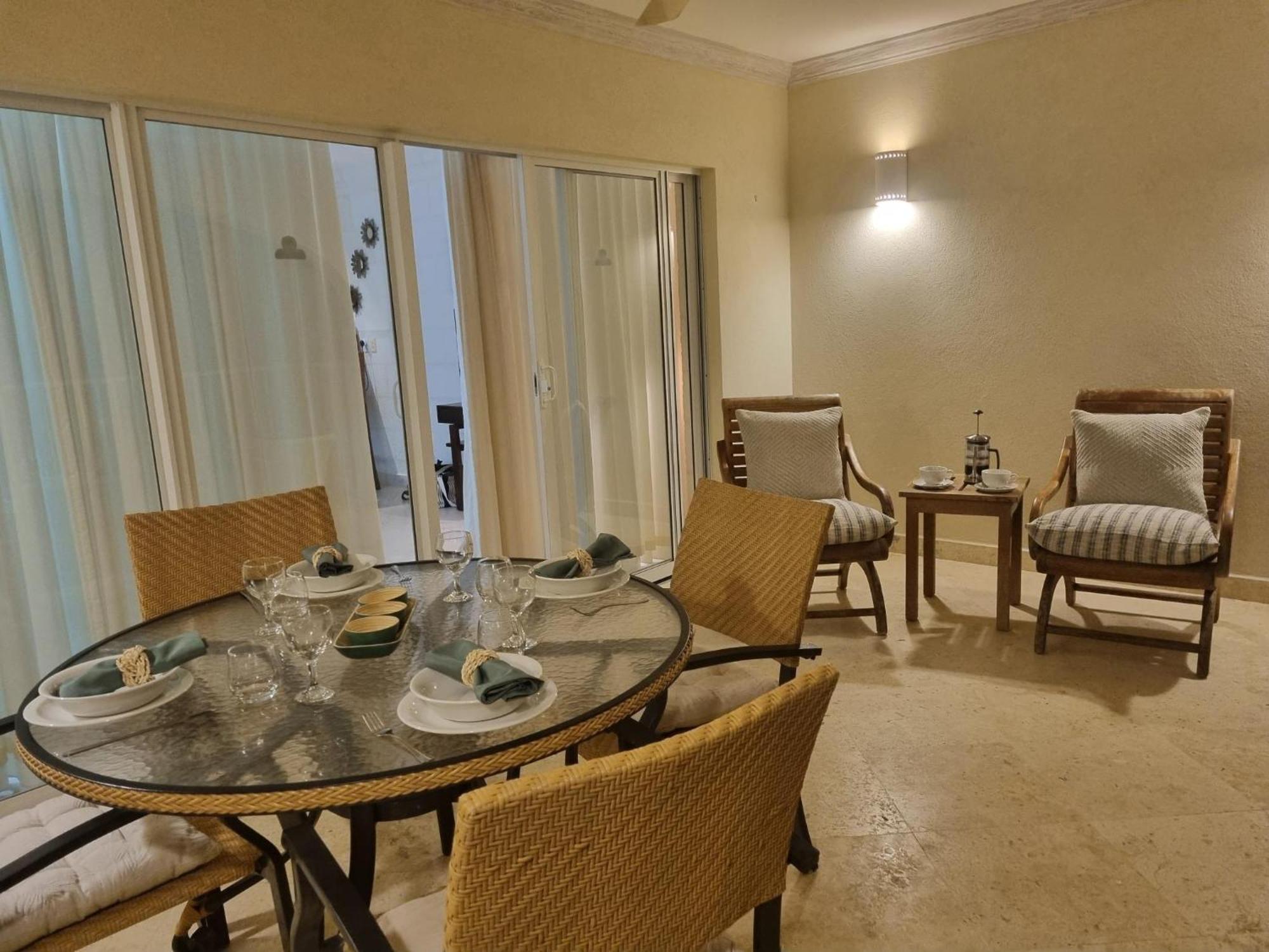 Royal Apartments 1 Bedroom Apartment Sea Views Saint James Zewnętrze zdjęcie